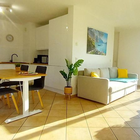 T2 De 56M2 - Geneve A 5 Min- Parking Prive Gratuit Apartamento Saint-Julien-en-Genevois Exterior foto